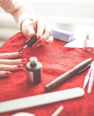 Manicure hybrydowy