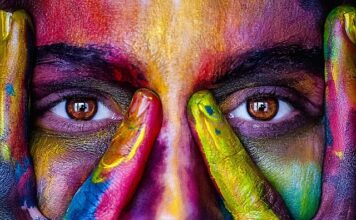 Która farba jest lepsza lateksowa czy akrylowa?